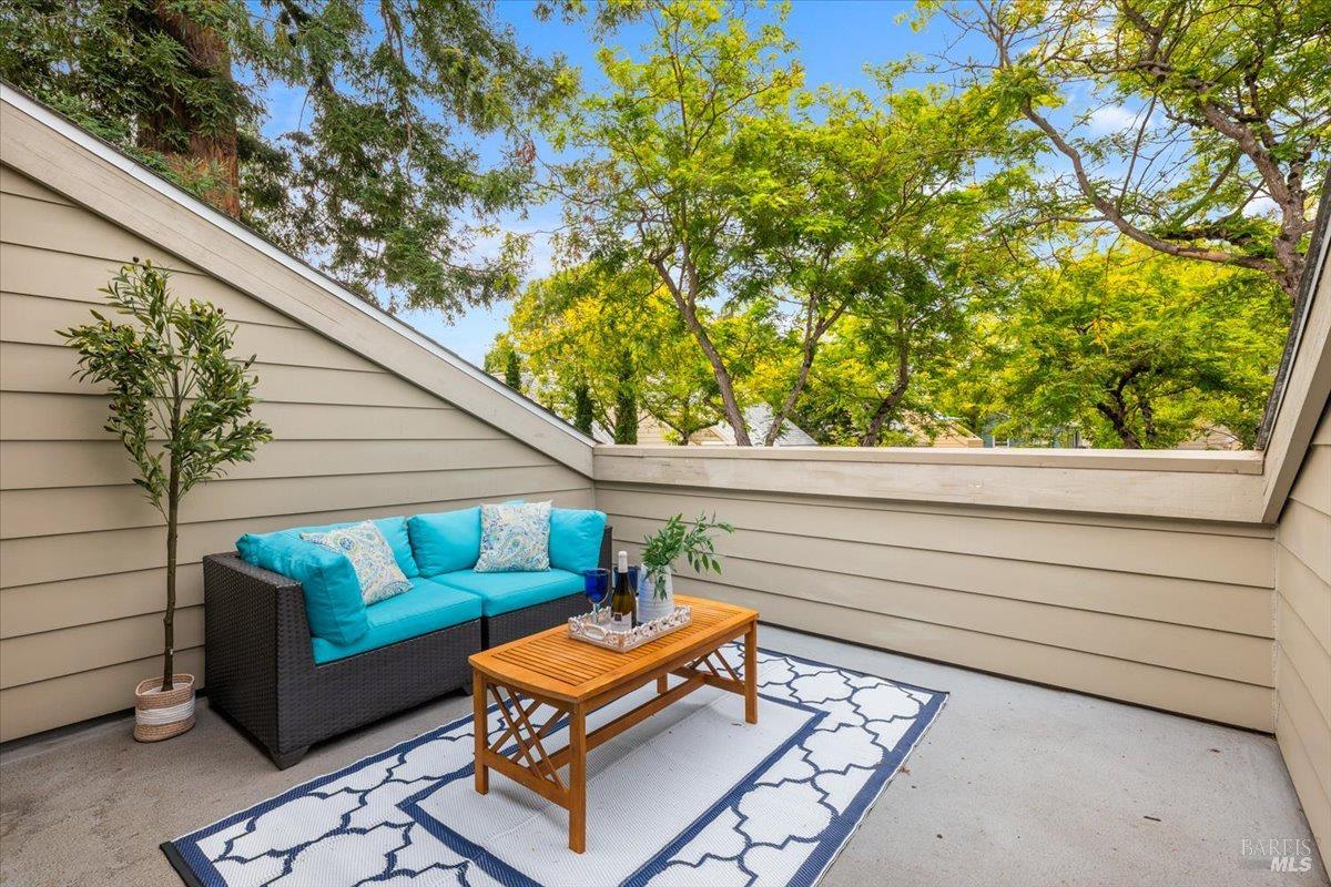 429 Carrillo Street