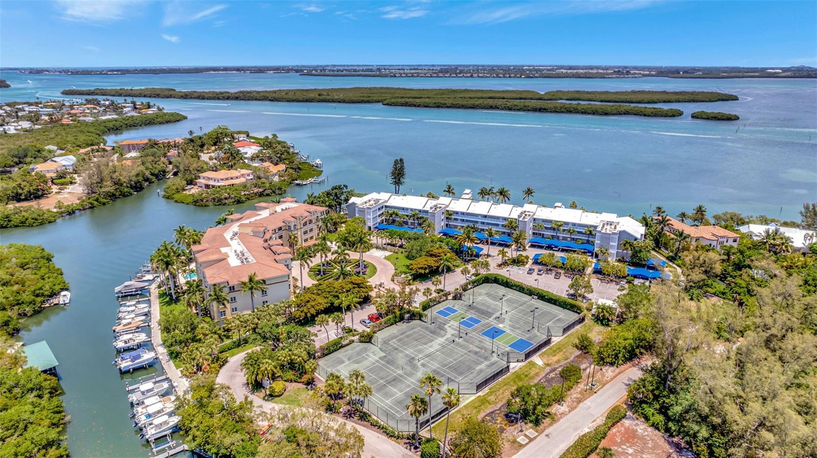 615 DREAM ISLAND RD #210