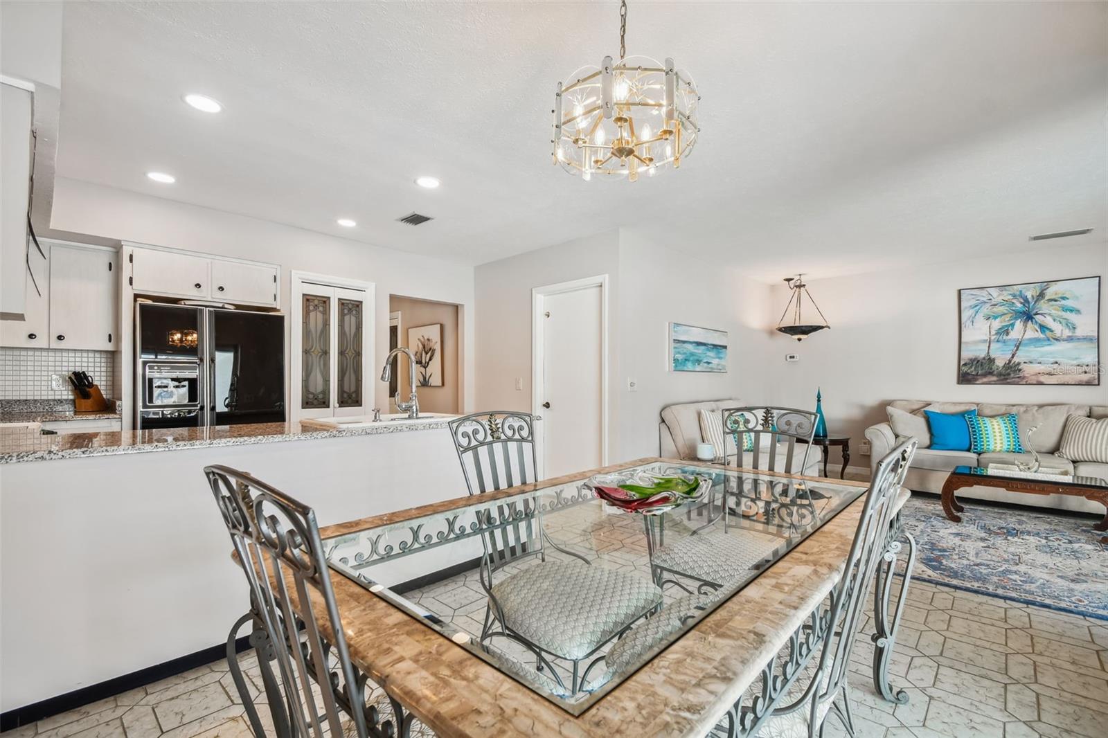 3936 VENETIAN WAY