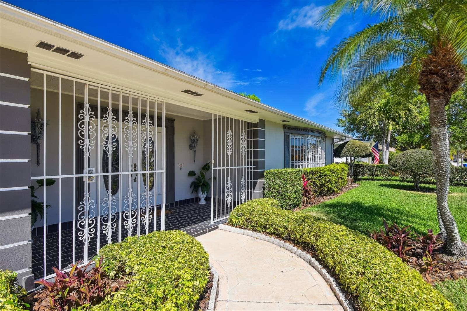 3936 VENETIAN WAY