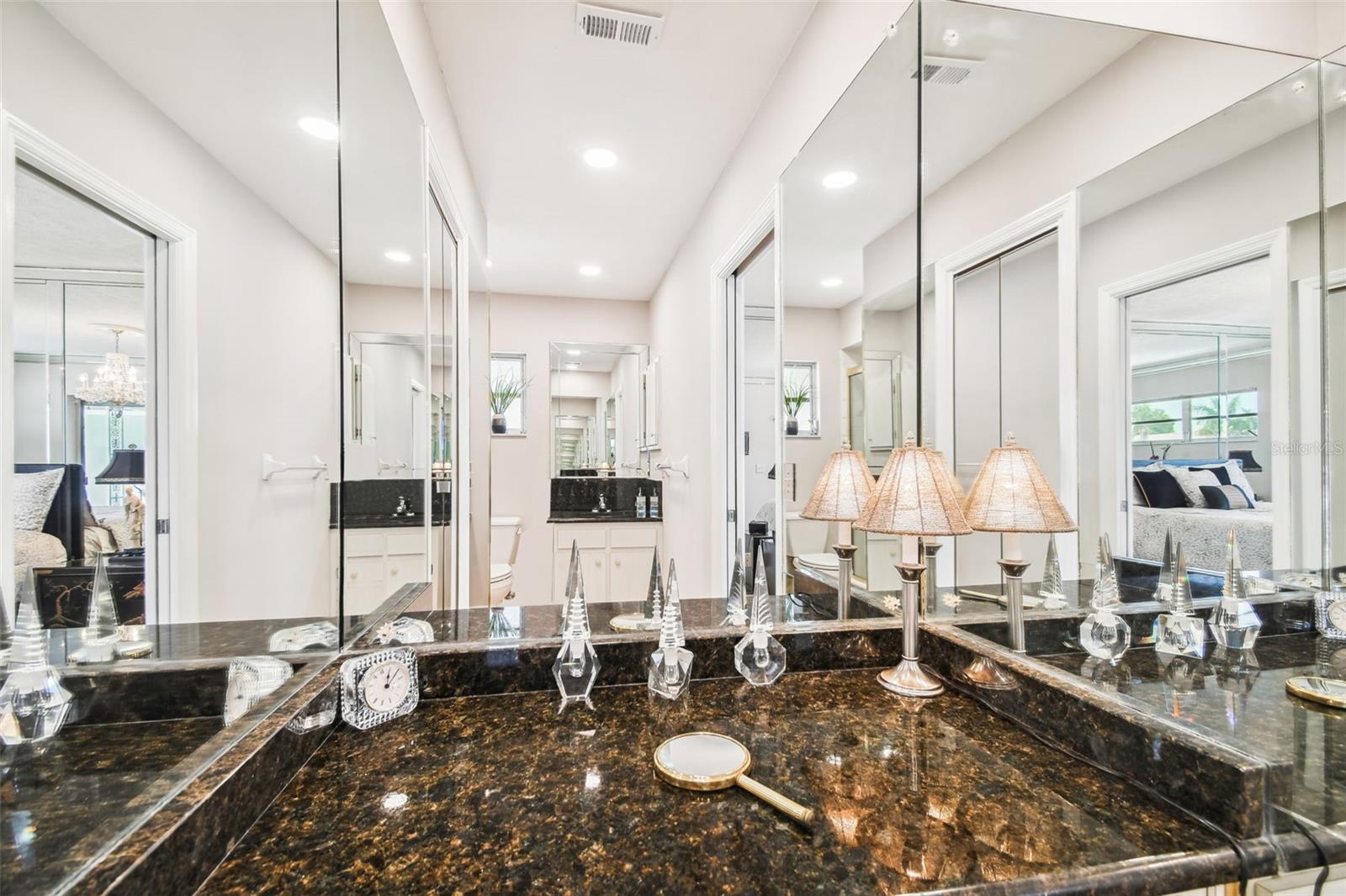 3936 VENETIAN WAY