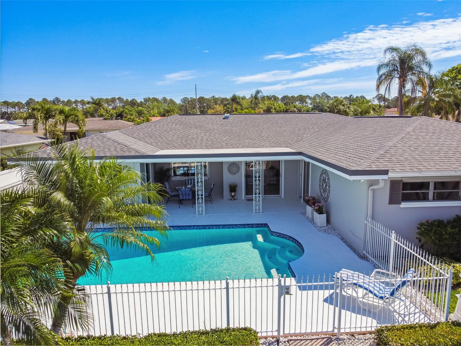 3936 VENETIAN WAY