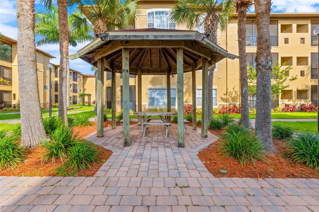4323 BAYSIDE VILLAGE DR #312