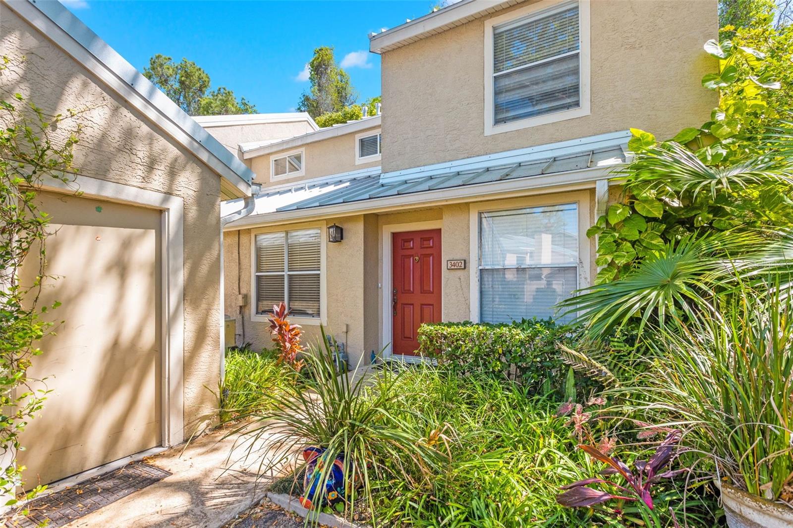 3402 CYPRESS HEAD CT