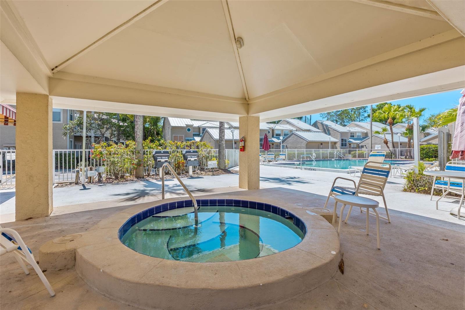 3402 CYPRESS HEAD CT