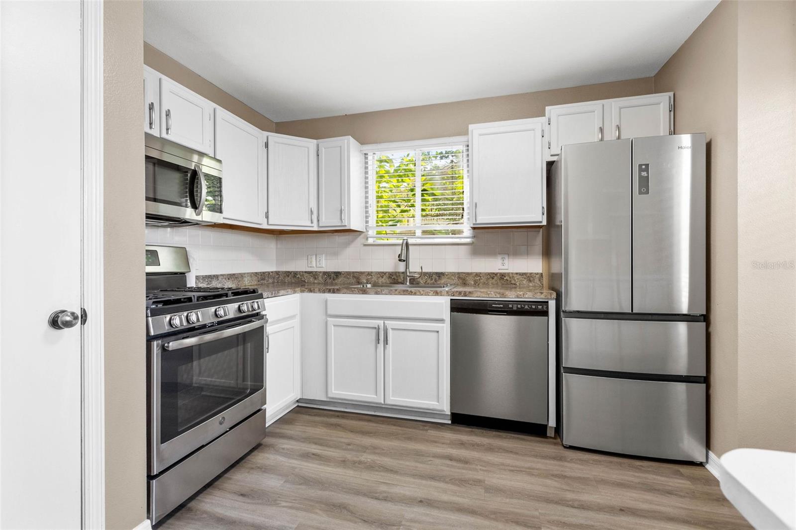 3402 CYPRESS HEAD CT