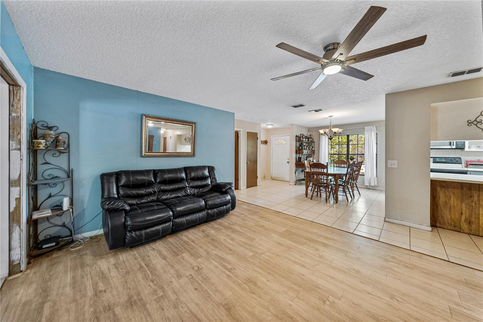 17387 SWEETWATER RD