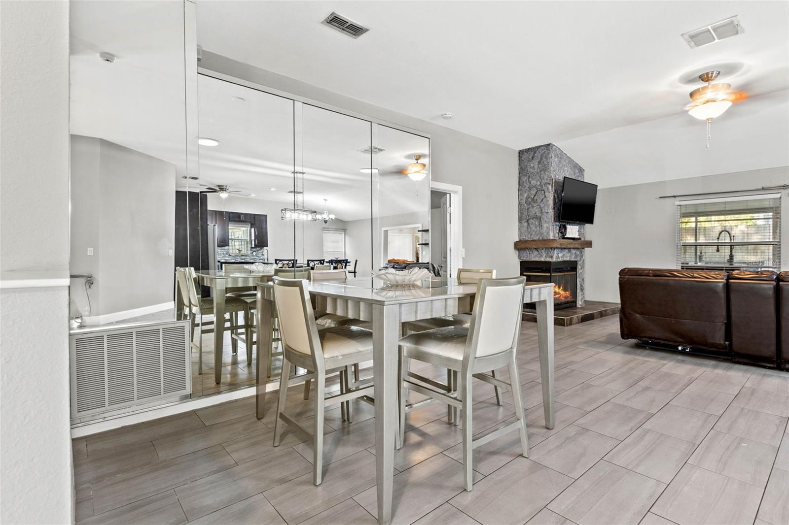 5500 REDHAWK DR