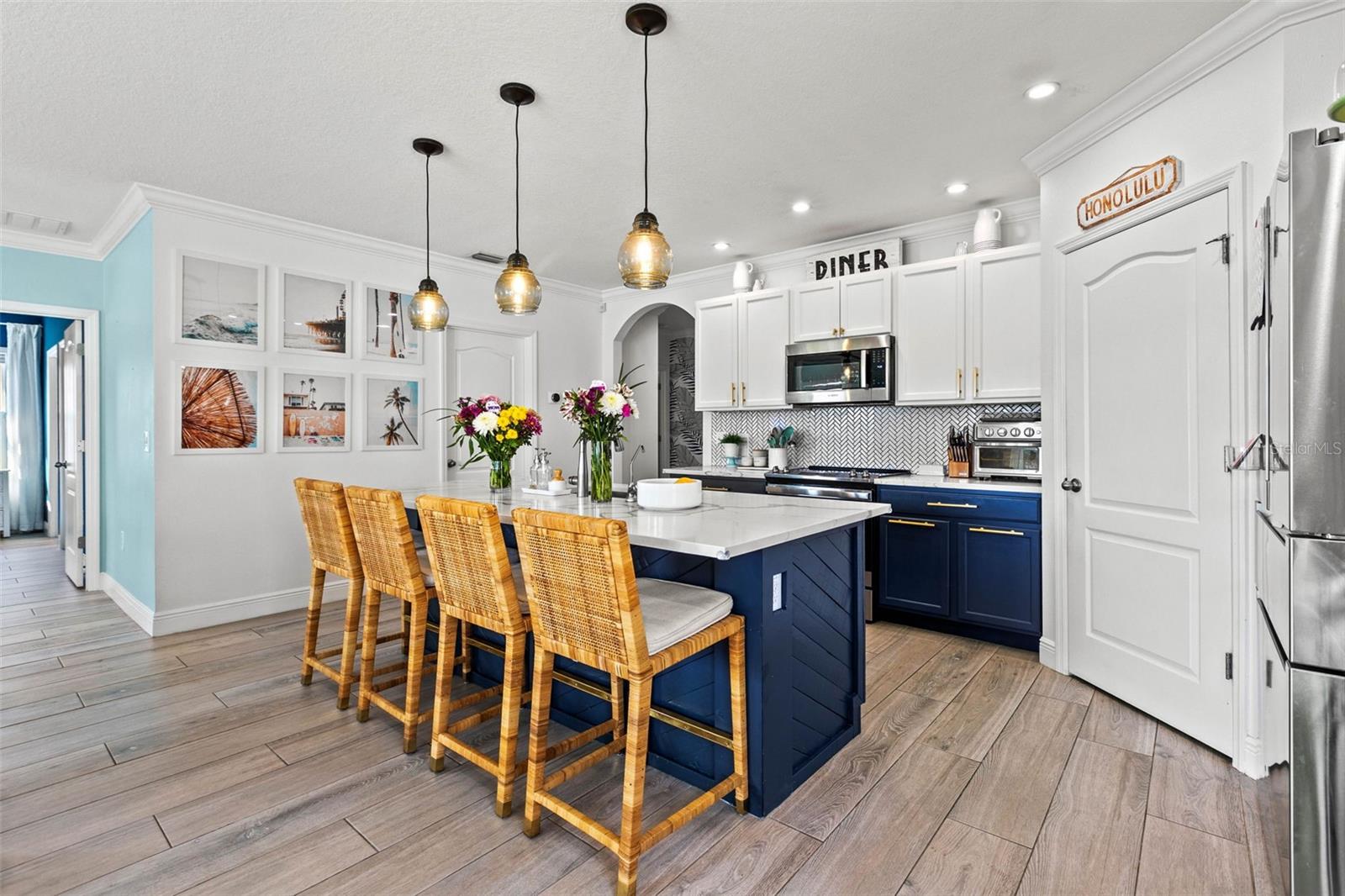 224 LONE DOVE LN