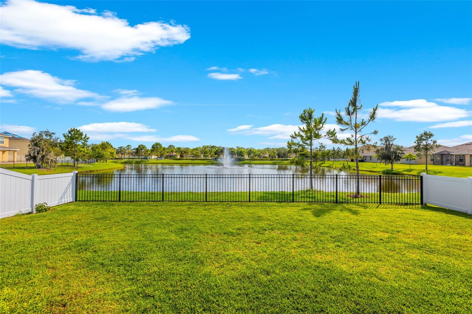 224 LONE DOVE LN