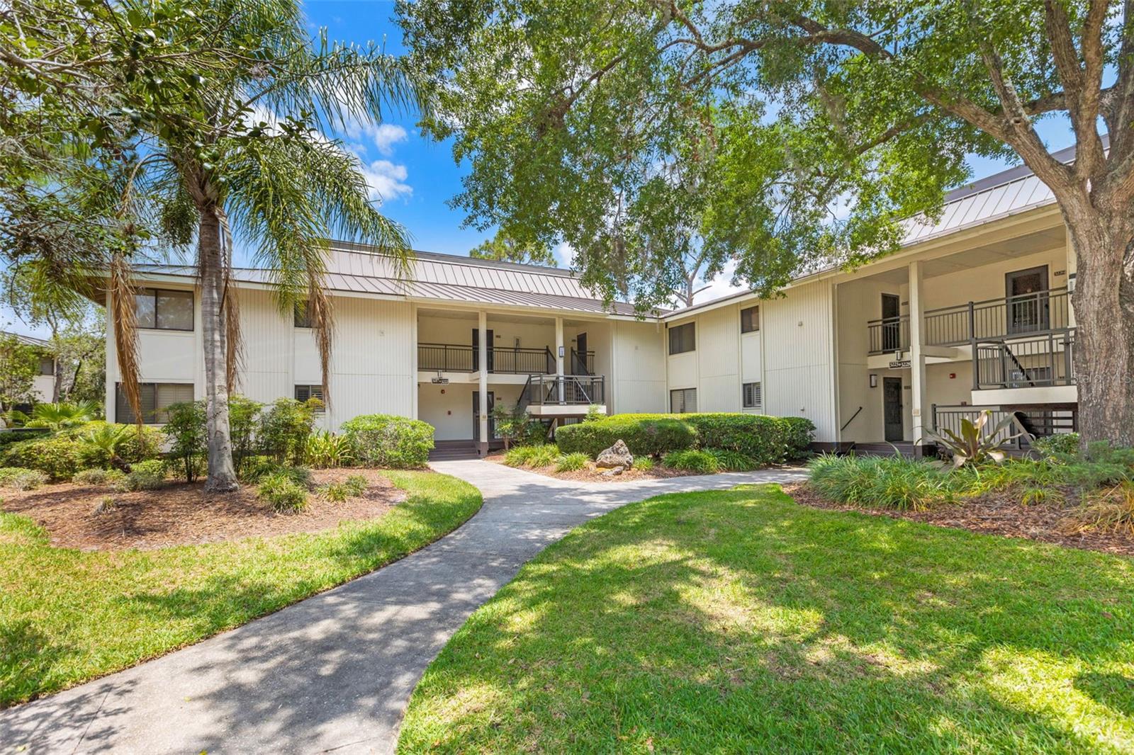29147 BAY HOLLOW DR #3222