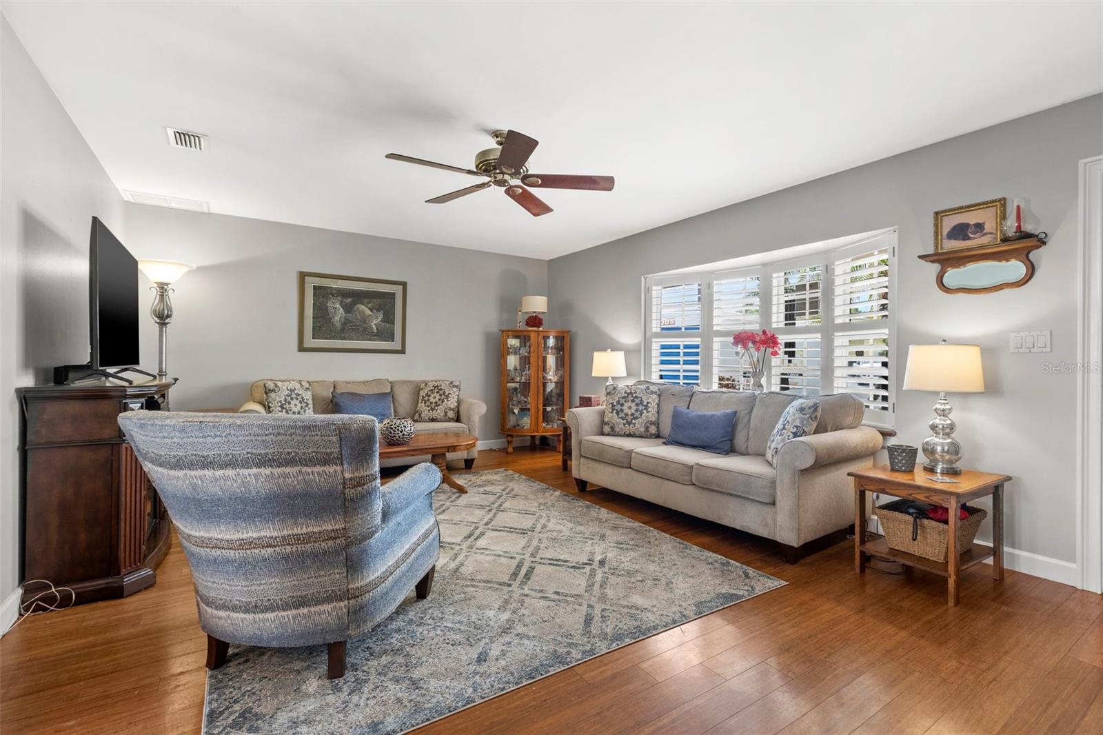 8725 HICKORYWOOD LN