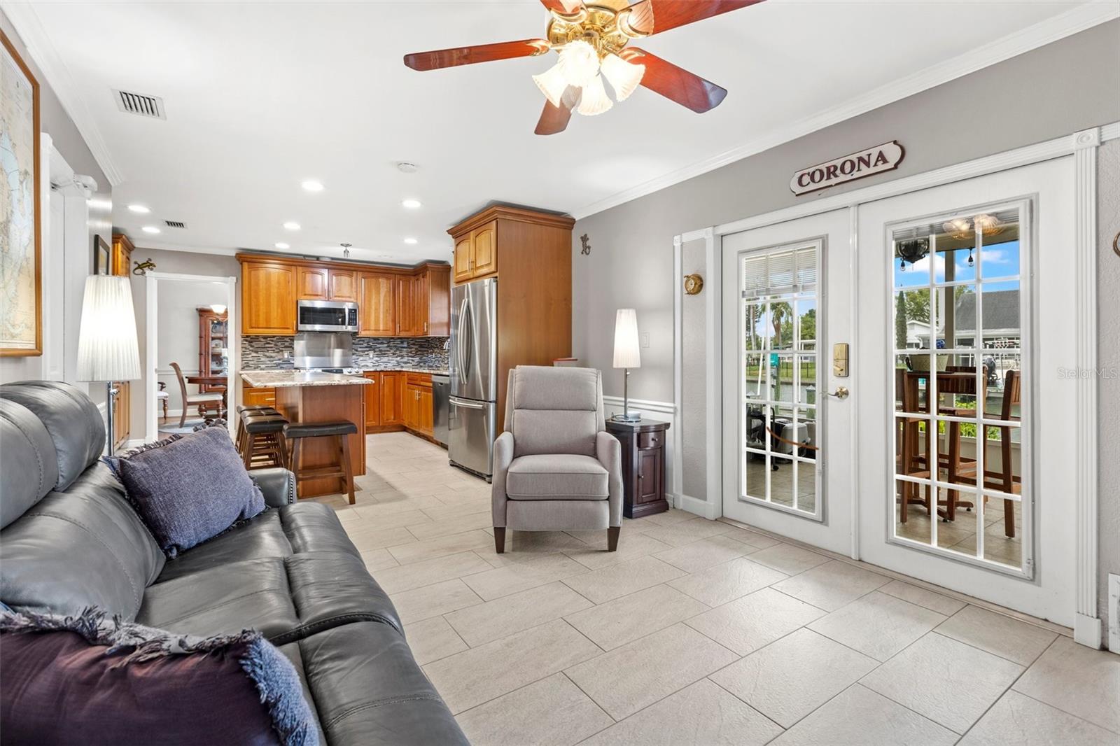 8725 HICKORYWOOD LN