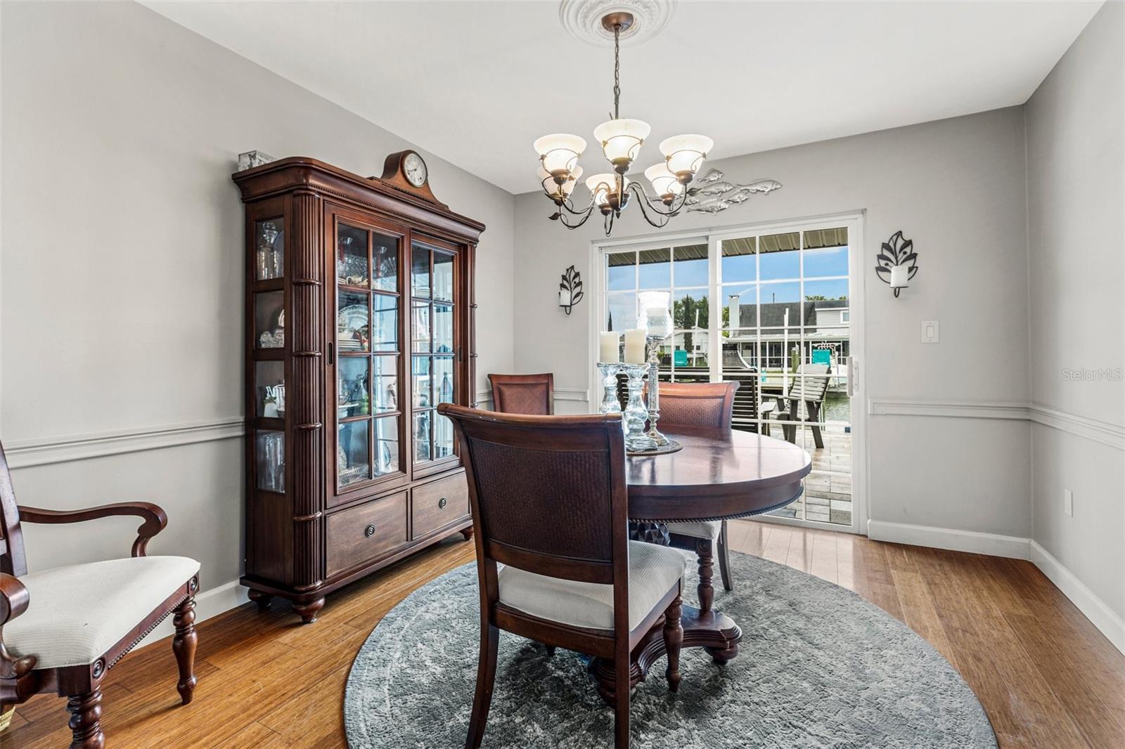 8725 HICKORYWOOD LN