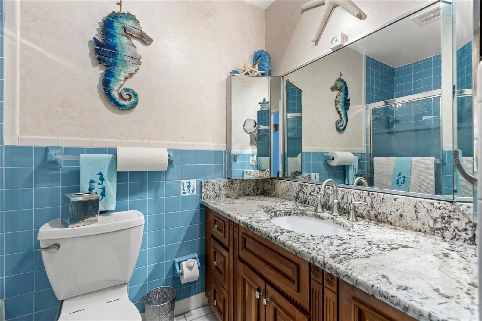 8725 HICKORYWOOD LN
