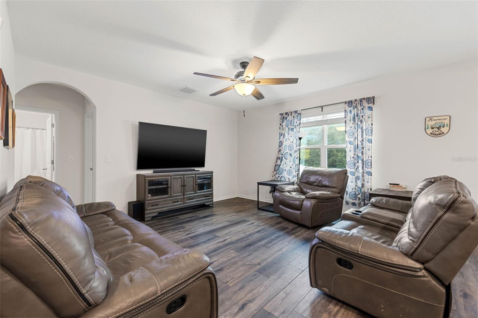 6964 SILVERADO RANCH BLVD