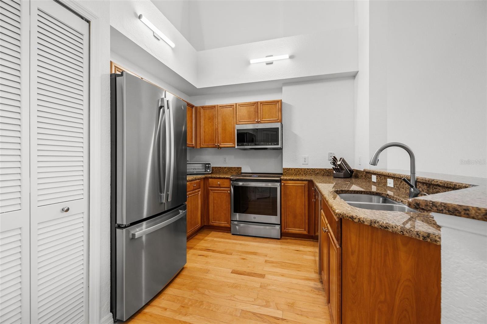 700 S HARBOUR ISLAND BLVD #142