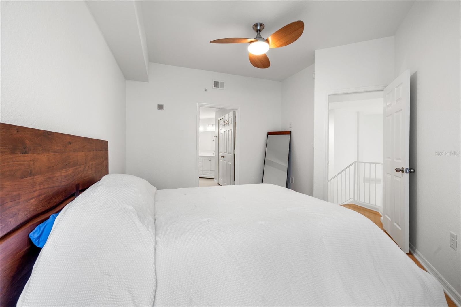 700 S HARBOUR ISLAND BLVD #142