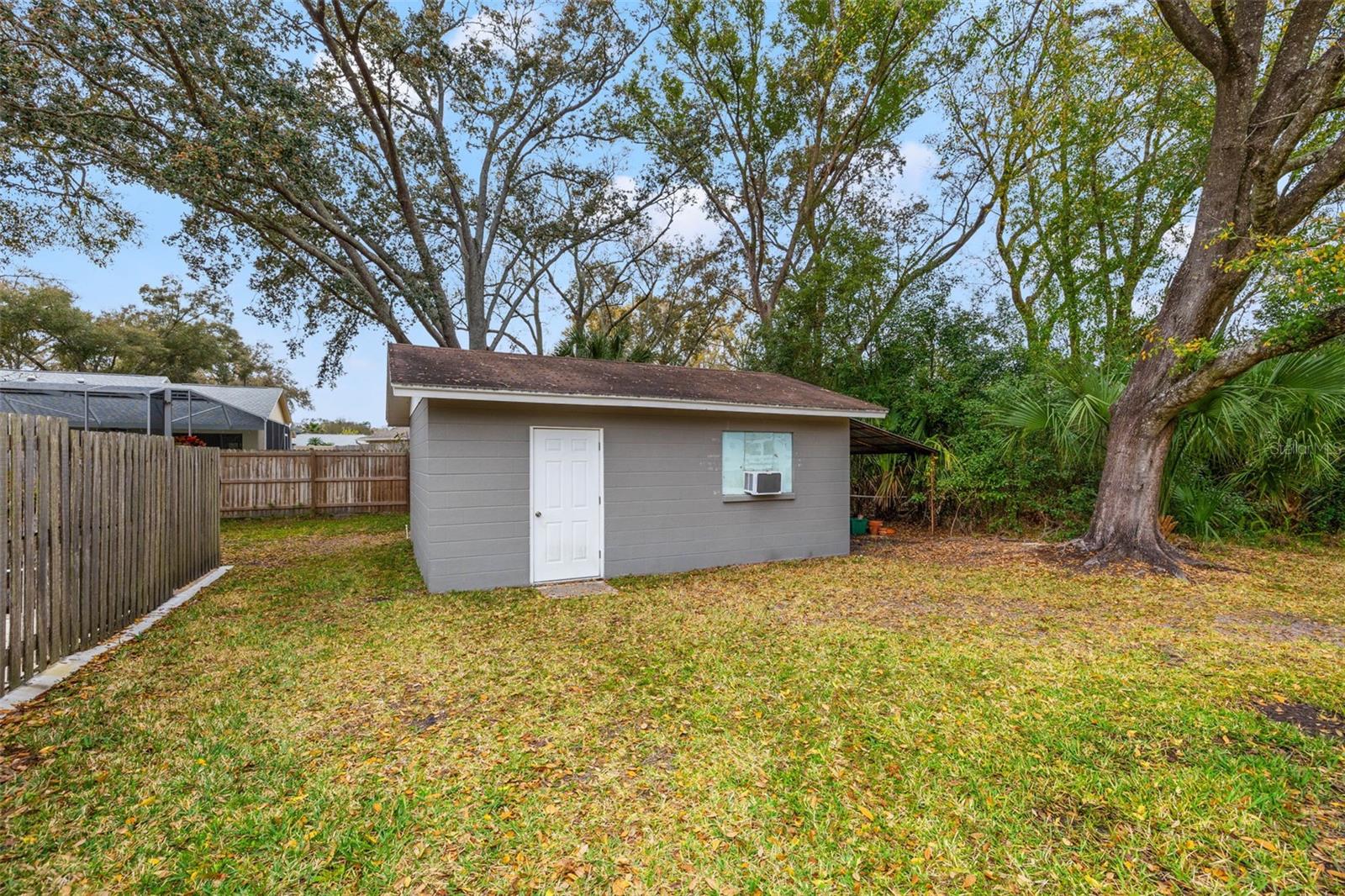 15810 WALDEN AVE