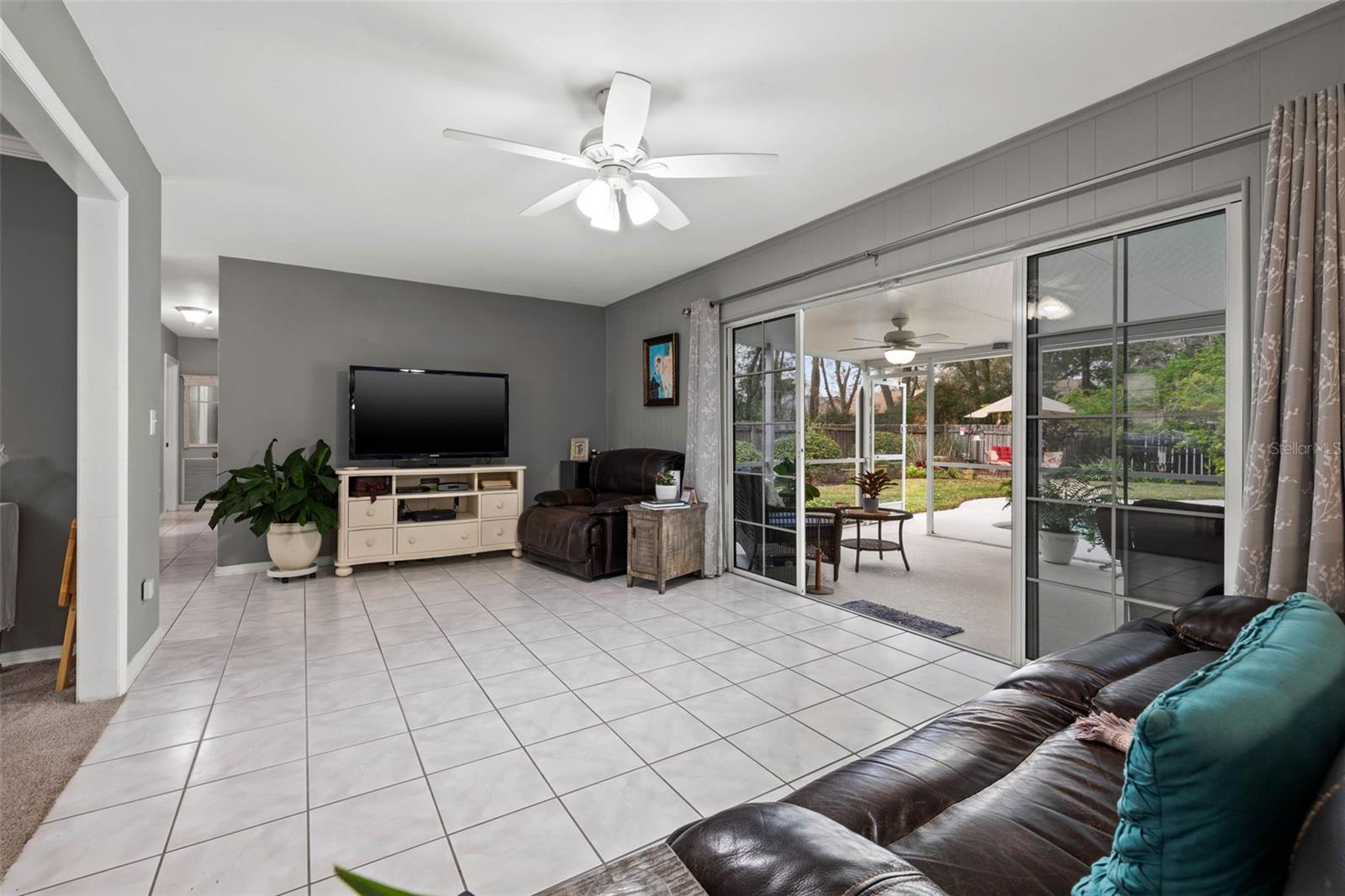 15810 WALDEN AVE