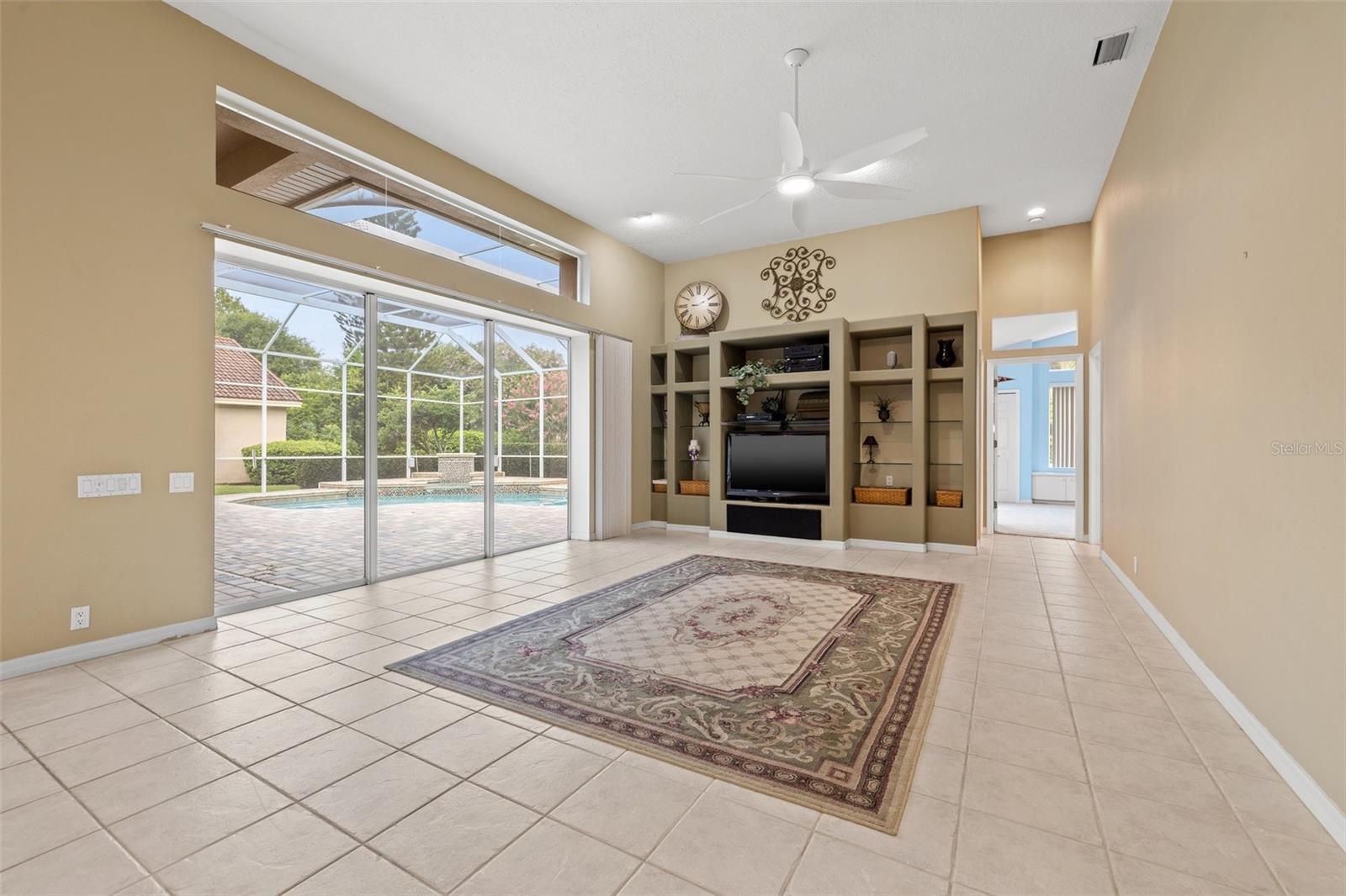 9215 HIGHLAND RIDGE WAY