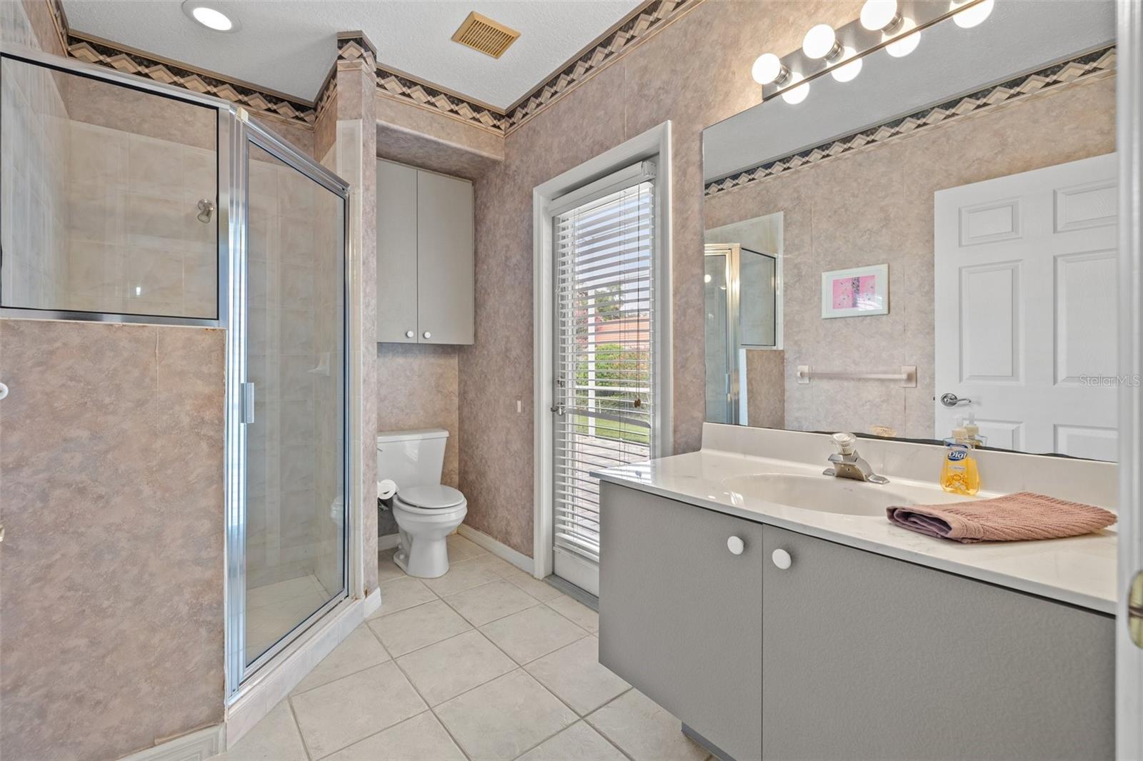 9215 HIGHLAND RIDGE WAY