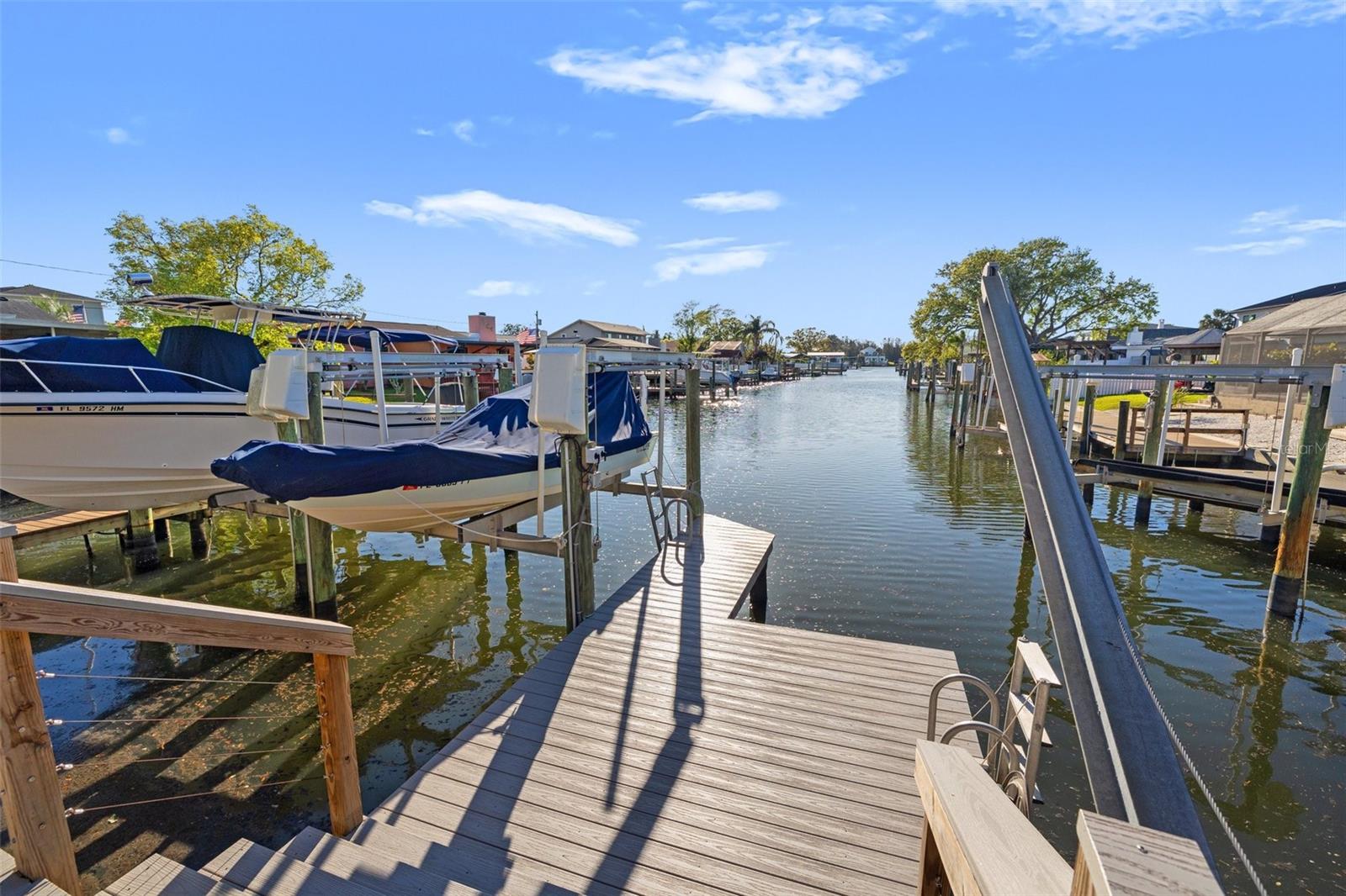 4806 BAY CREST DR