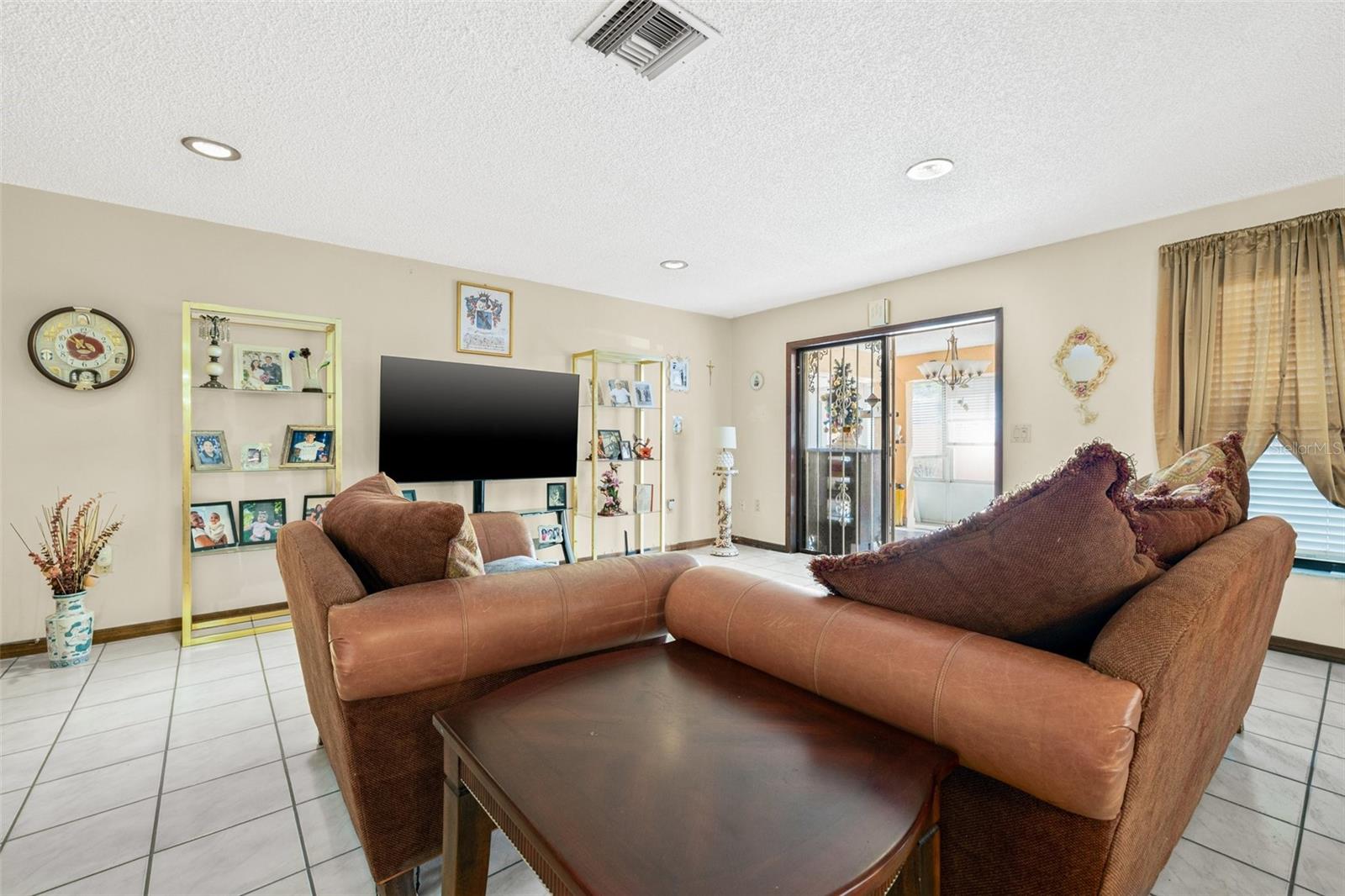 4701 KELLY RD