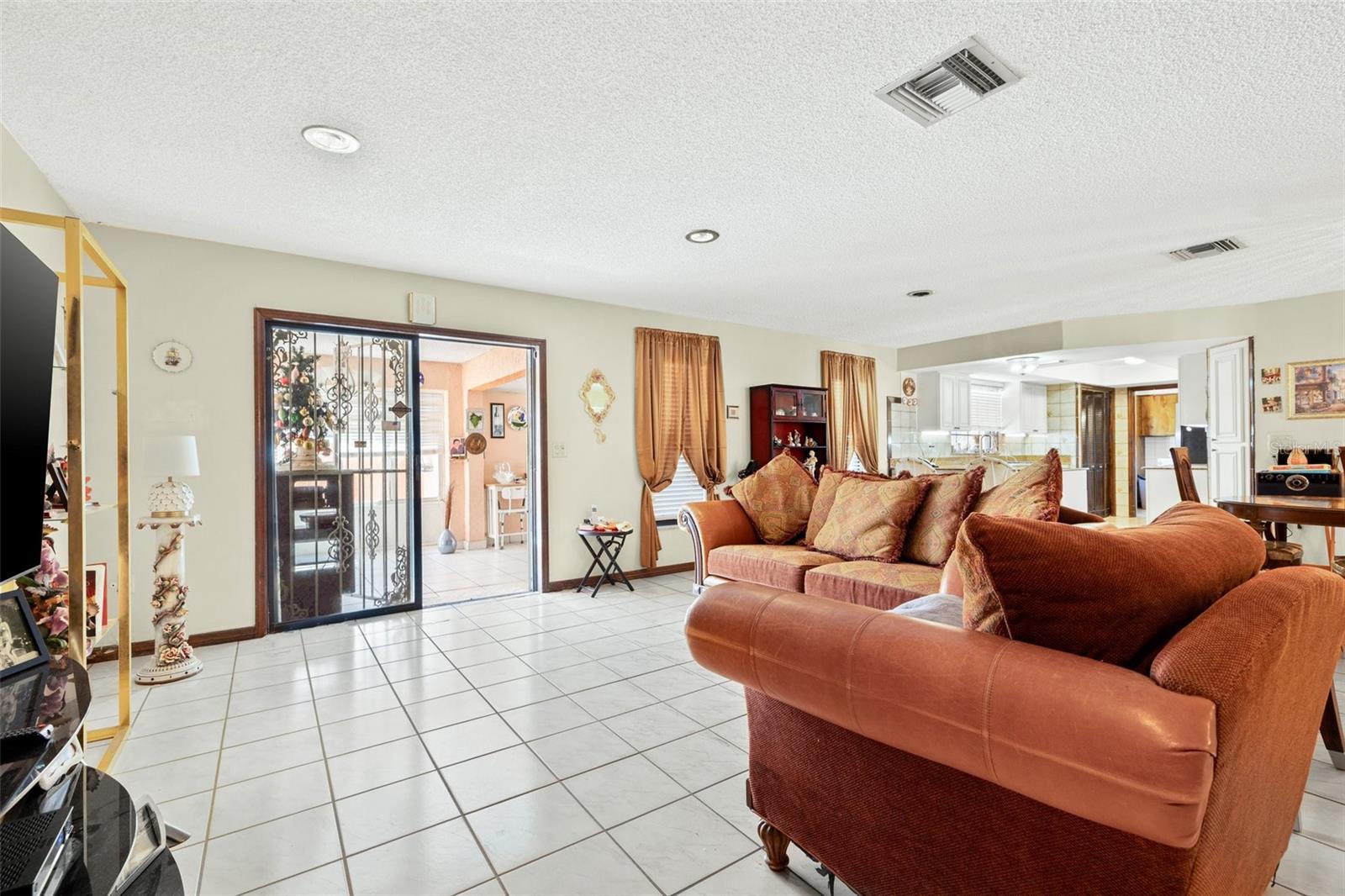 4701 KELLY RD