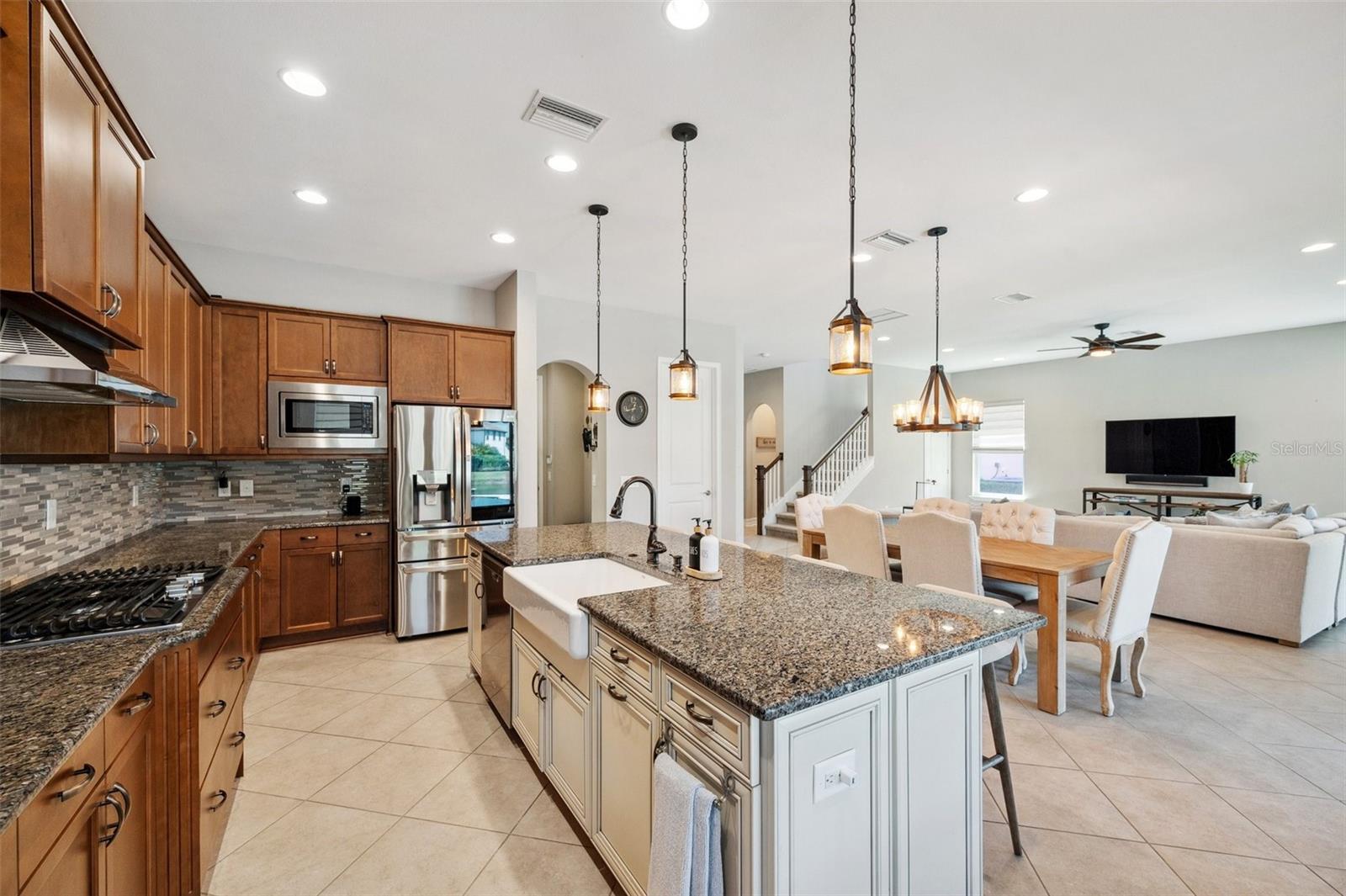4043 EMPOLI CT