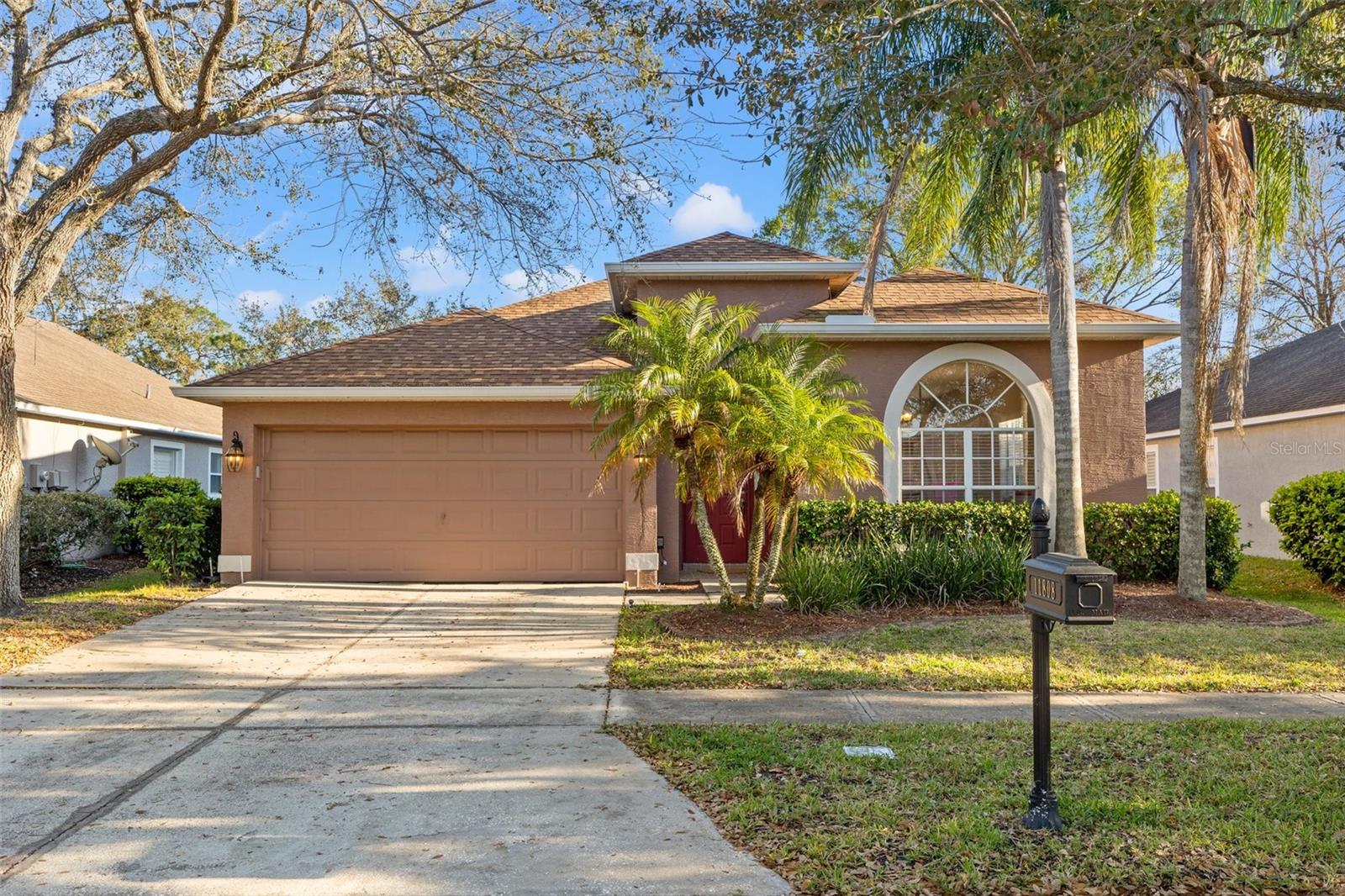 11808 LANCASHIRE DR