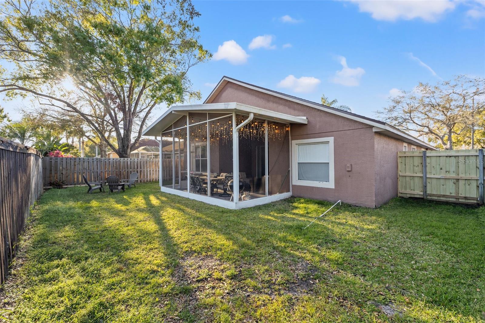 11808 LANCASHIRE DR