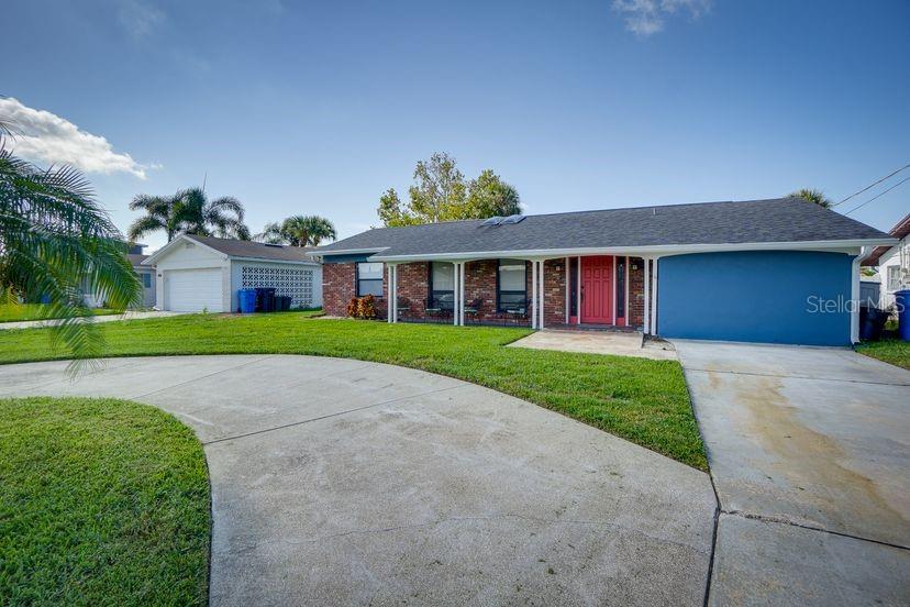 8722 THORNWOOD LN