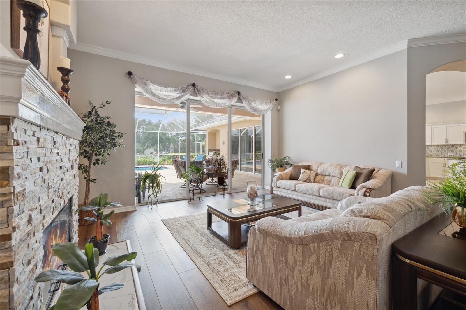 9348 DEER CREEK DR