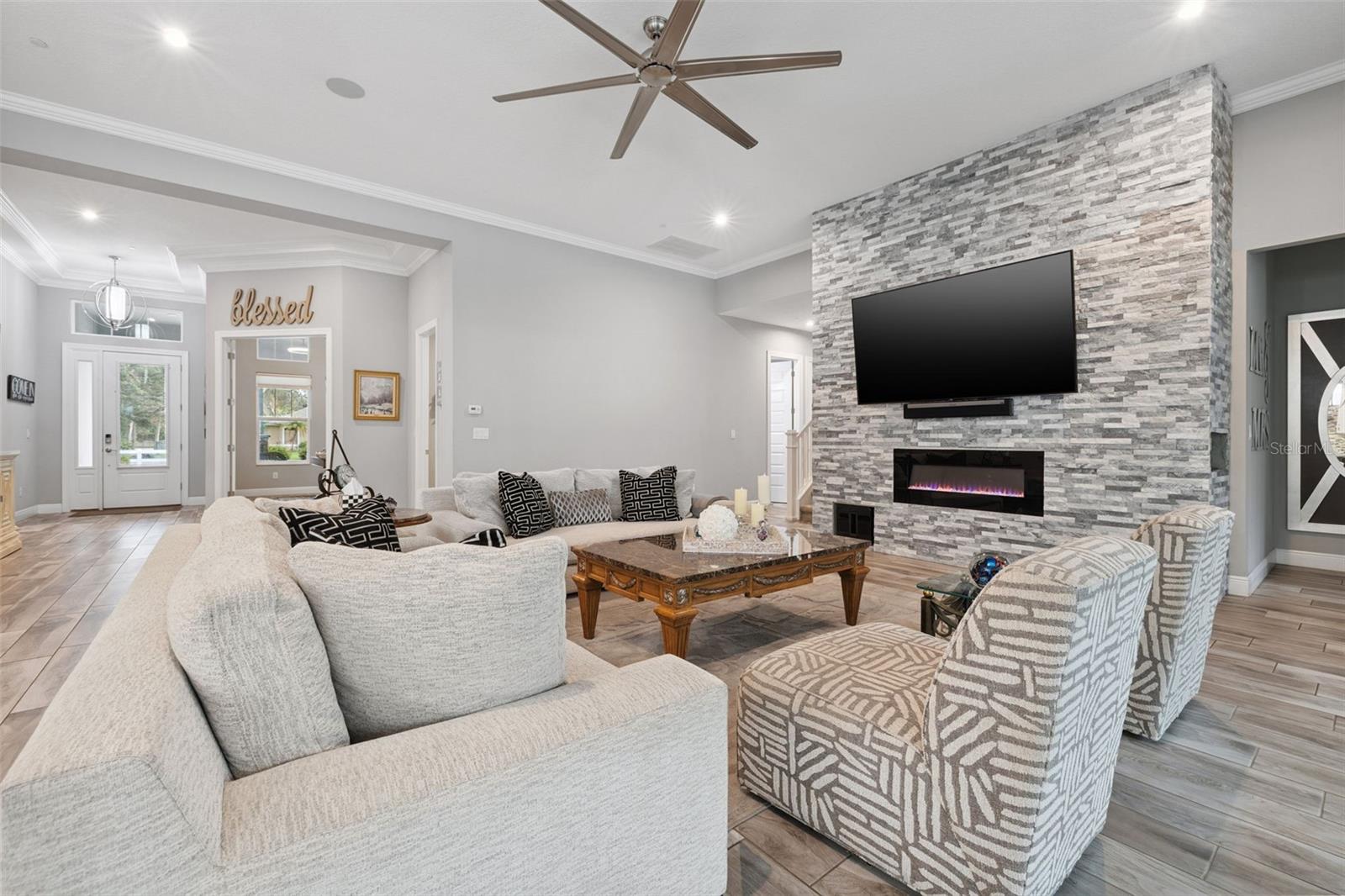 2420 CLEMENT RD