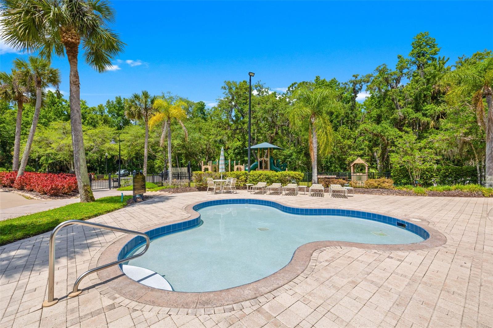 5001 WAYDALE LN