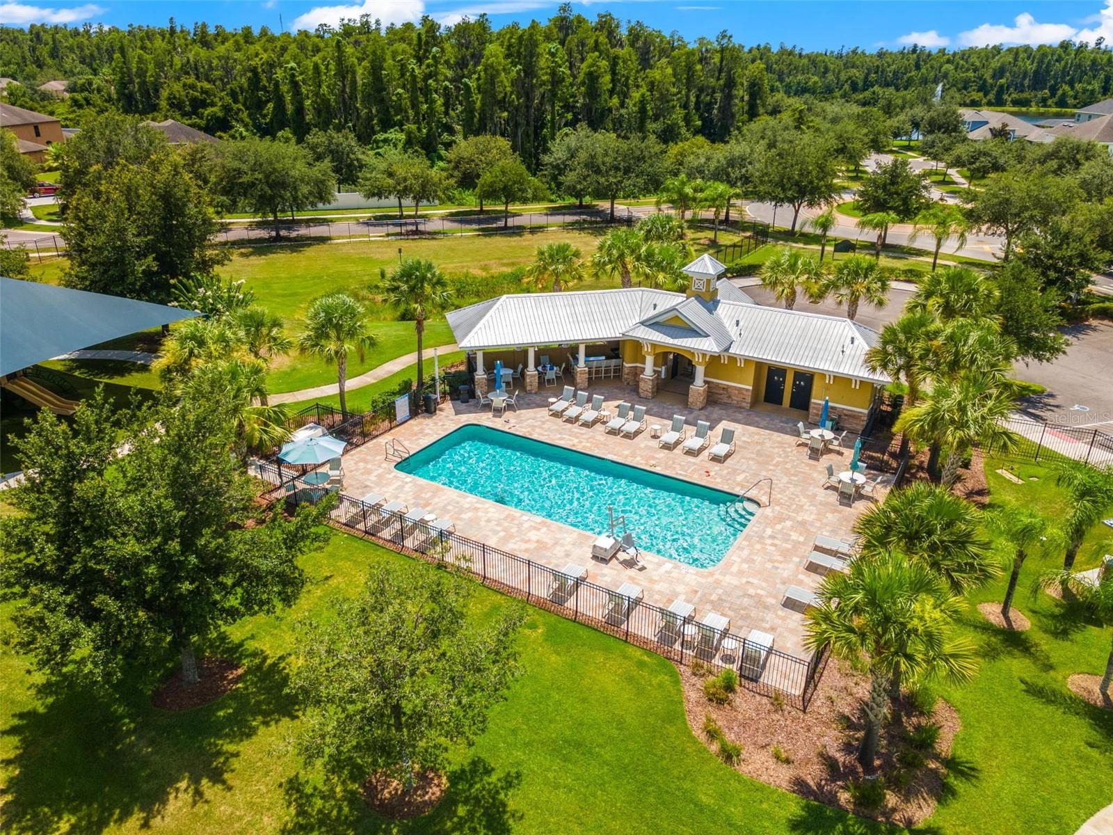 19204 STONE HEDGE DR