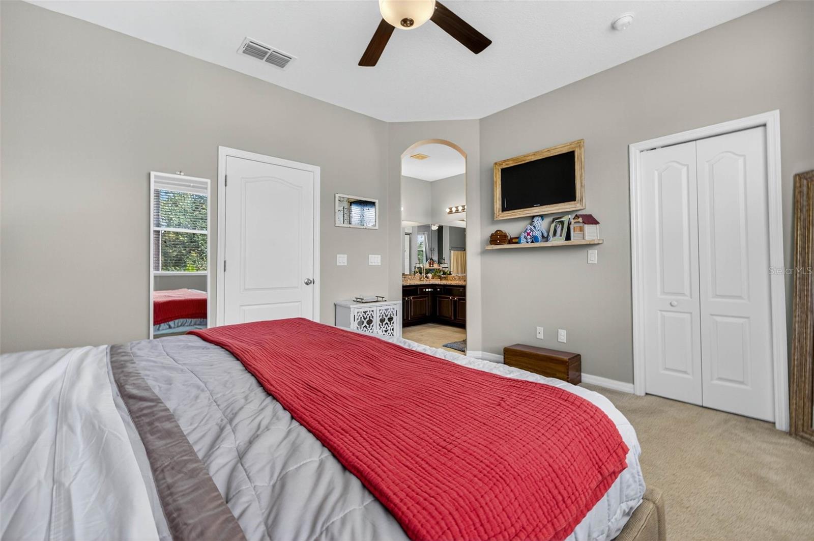 19204 STONE HEDGE DR