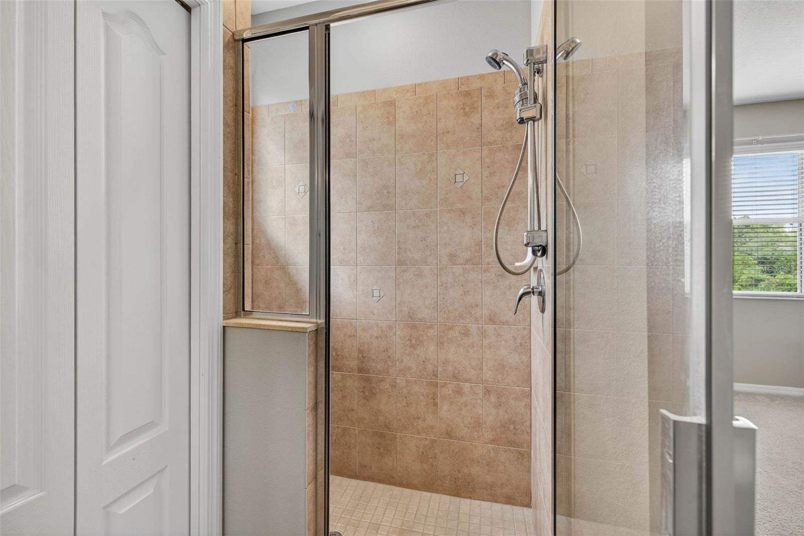 19204 STONE HEDGE DR