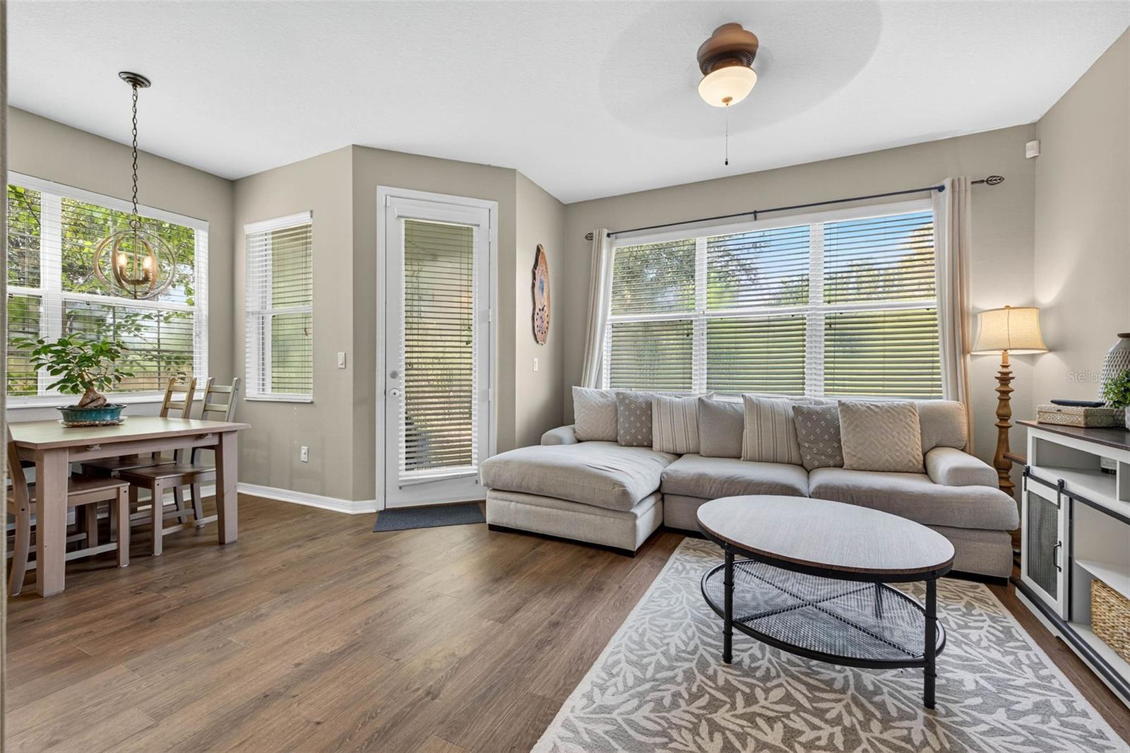 19204 STONE HEDGE DR