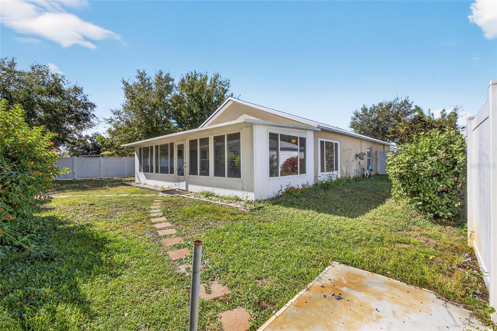 22234 BELL HARBOR DR