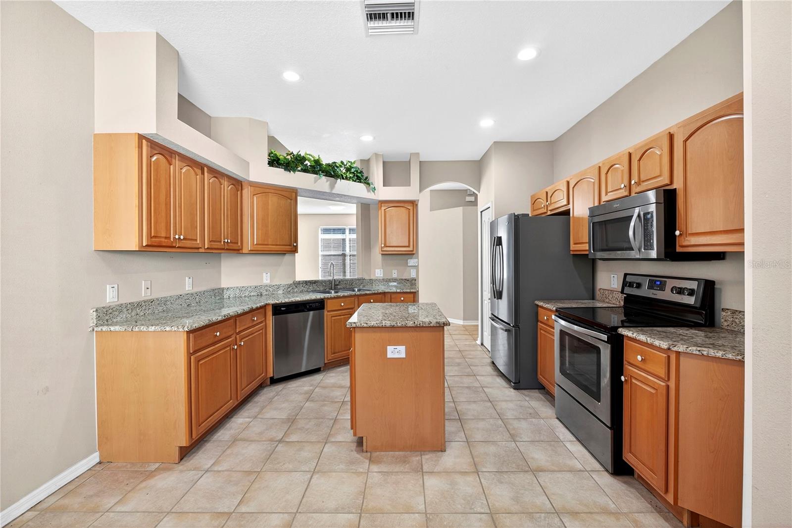 2352 ROSEHAVEN DR