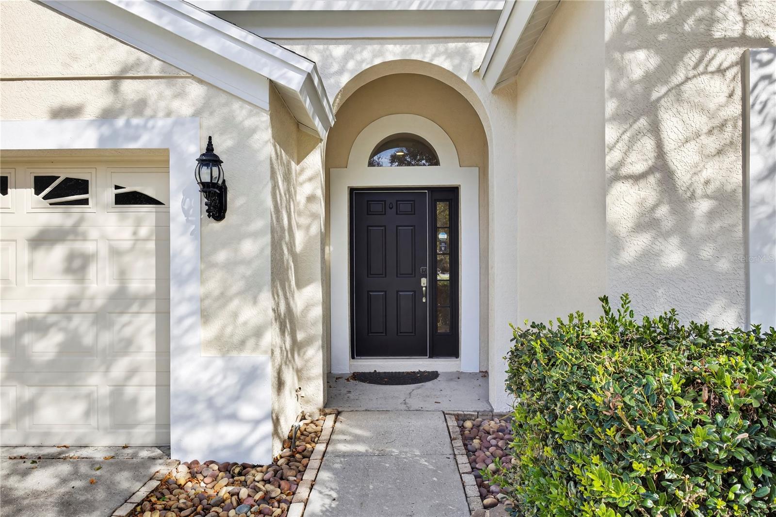 2352 ROSEHAVEN DR