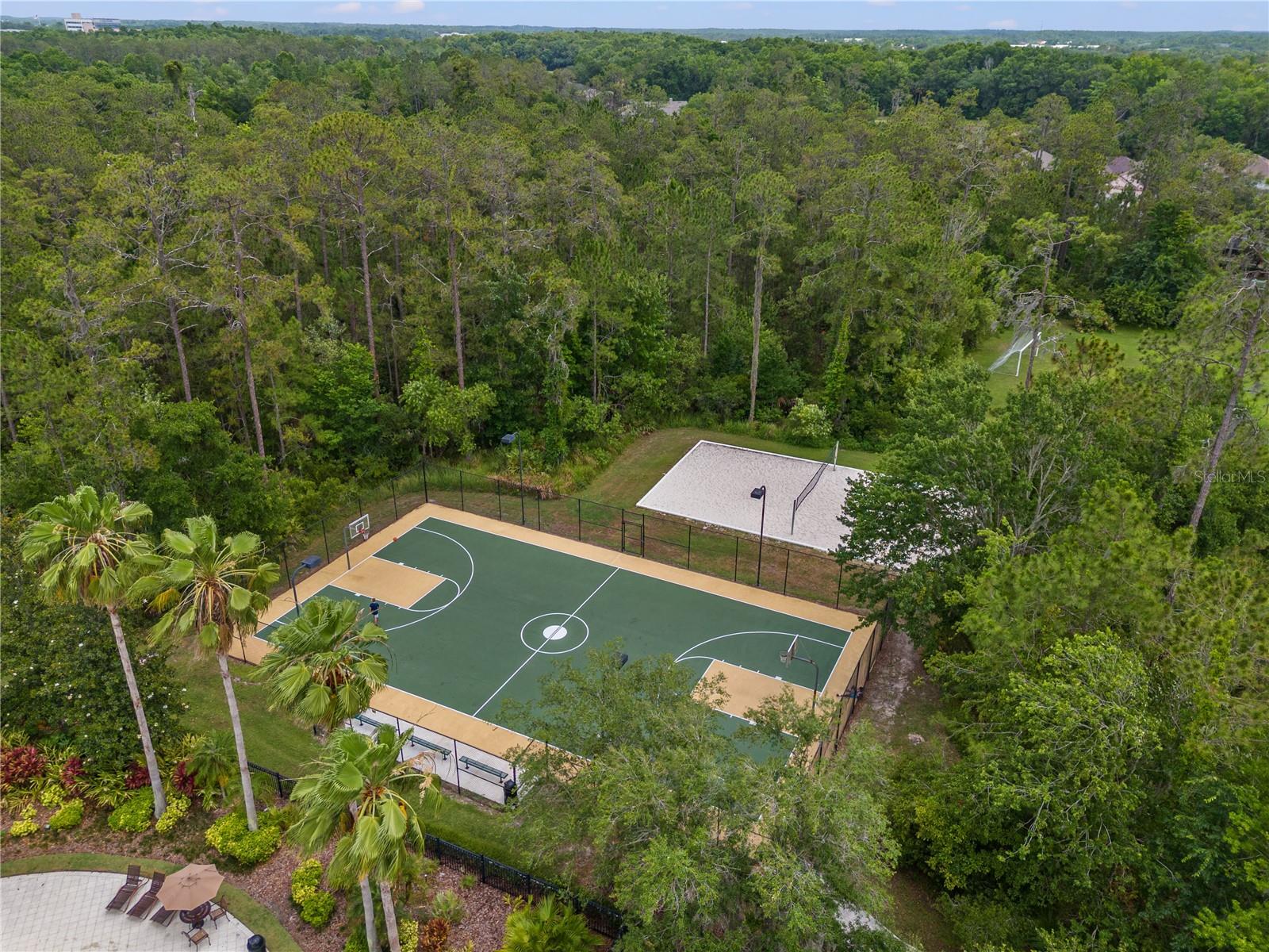 2352 ROSEHAVEN DR
