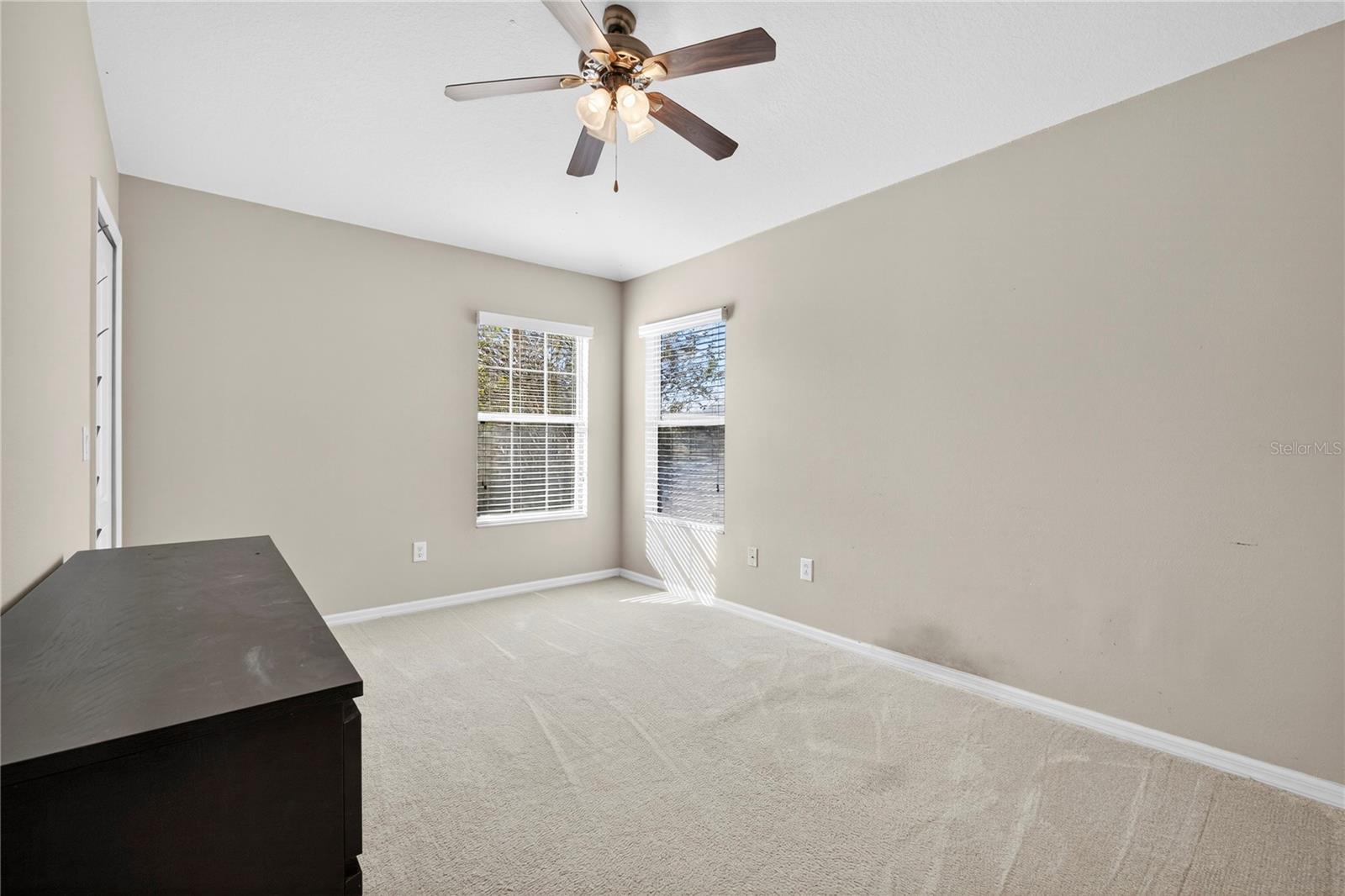 2352 ROSEHAVEN DR