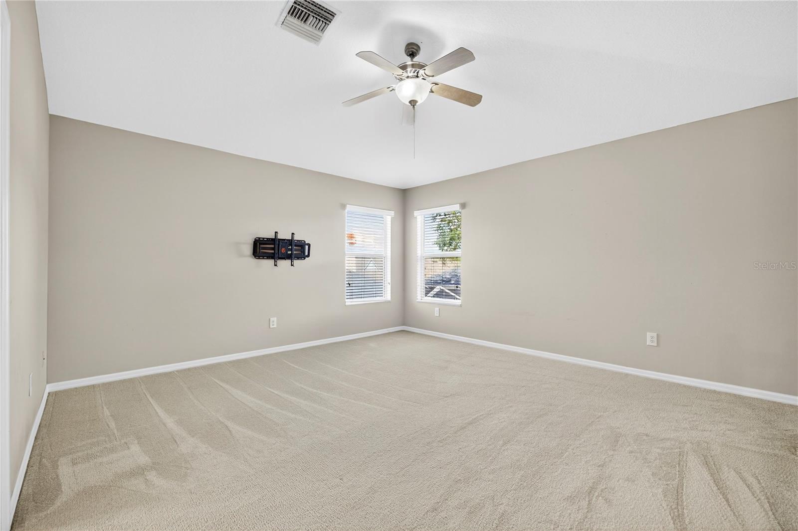 2352 ROSEHAVEN DR