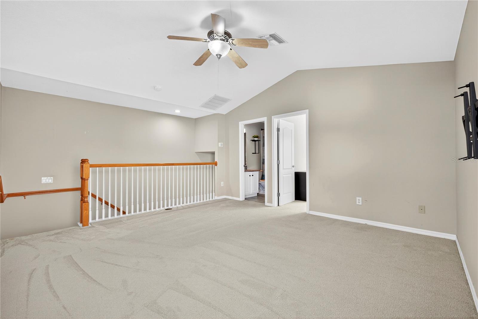 2352 ROSEHAVEN DR
