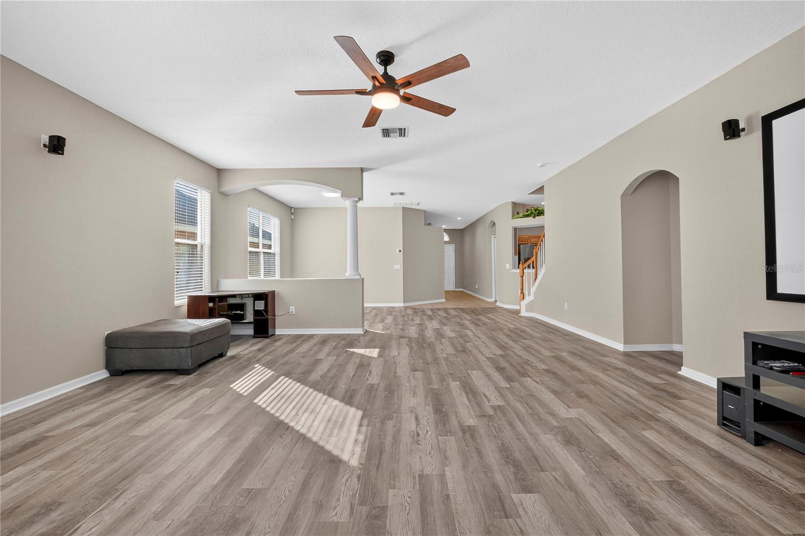 2352 ROSEHAVEN DR