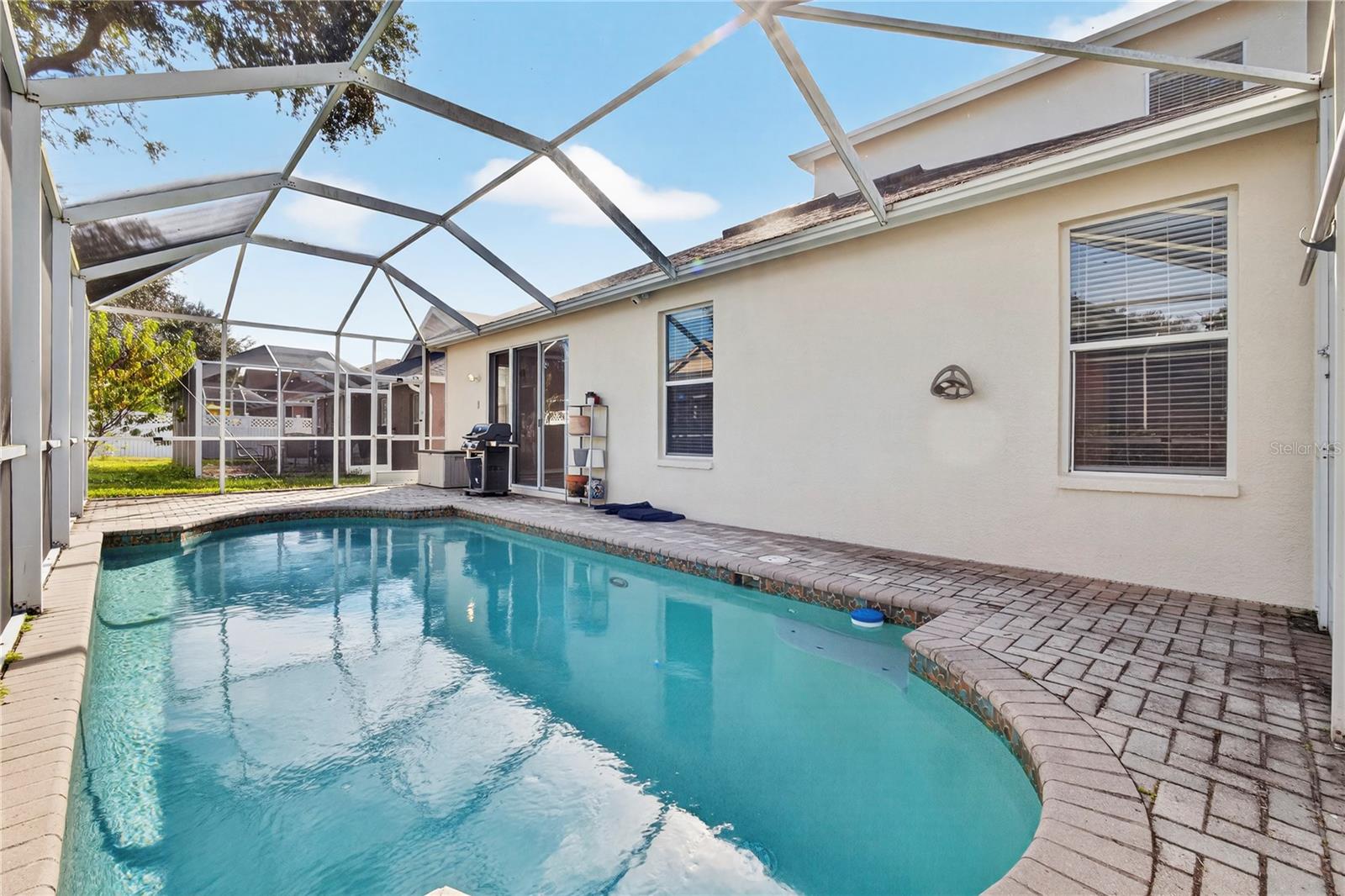 2352 ROSEHAVEN DR