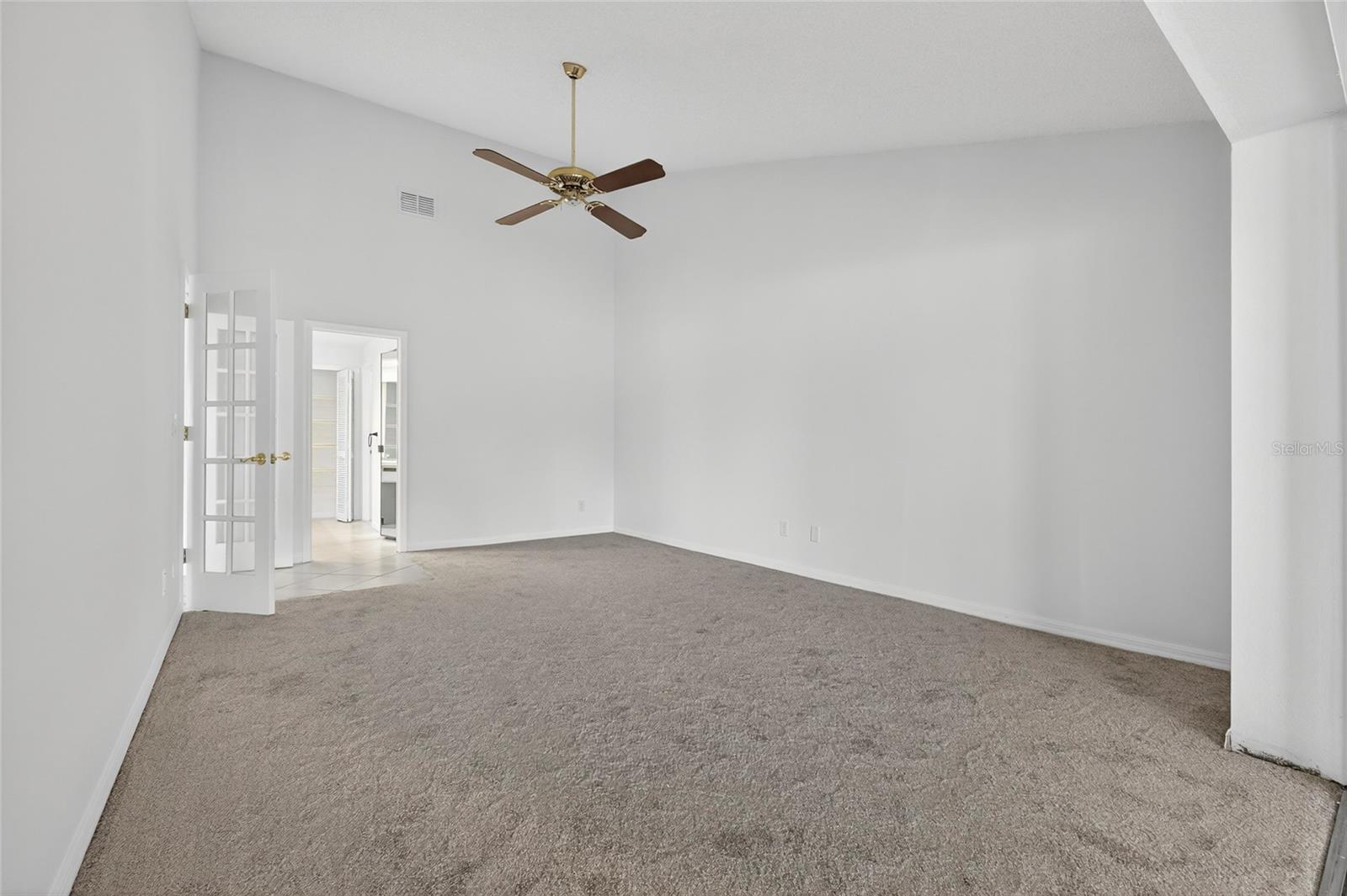 2620 ENTERPRISE RD E #E14